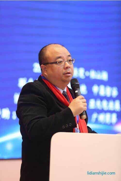 正業科技范斌當選為協會第一位、同時也是目前唯一一位常務副會長。范總在致辭中言辭懇切,表示將與其他領導一起帶領秘書處更進一步做好協會未來的工作